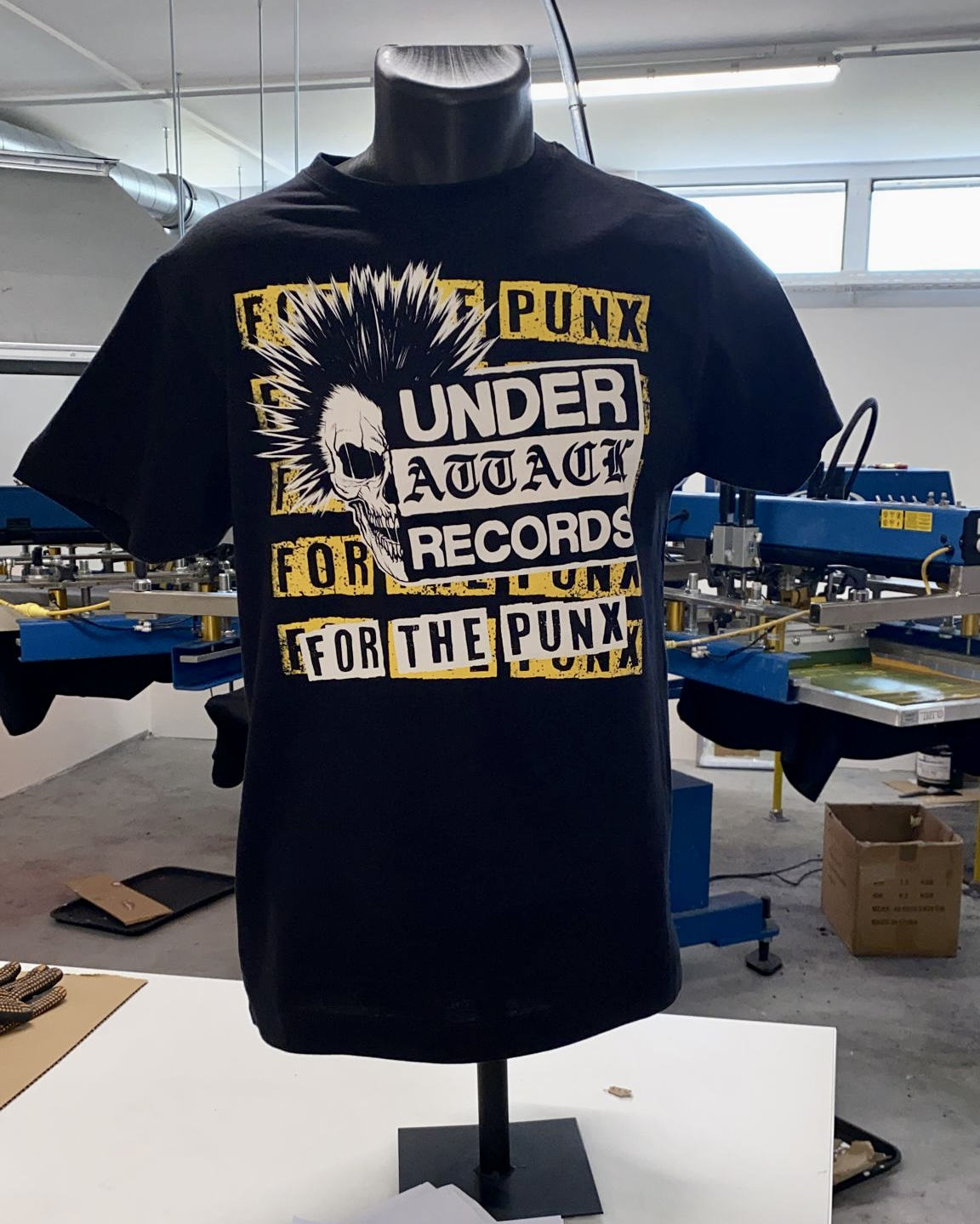 Under Attack Records - For the Punx (yellow edition) - T-Shirt